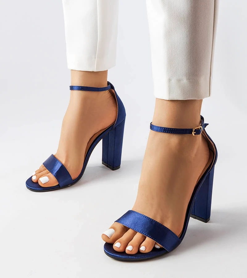 Námořnicky modré sandály Rive na vysokém jehlovém podpatku