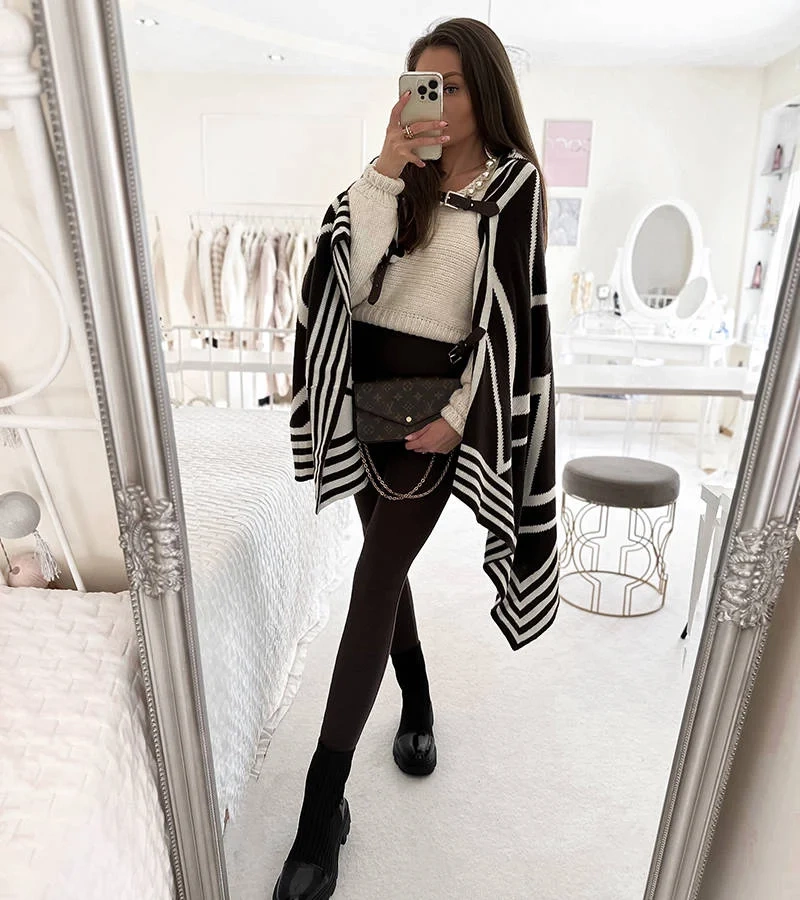 Hnědá sukně s kapucí Leyla