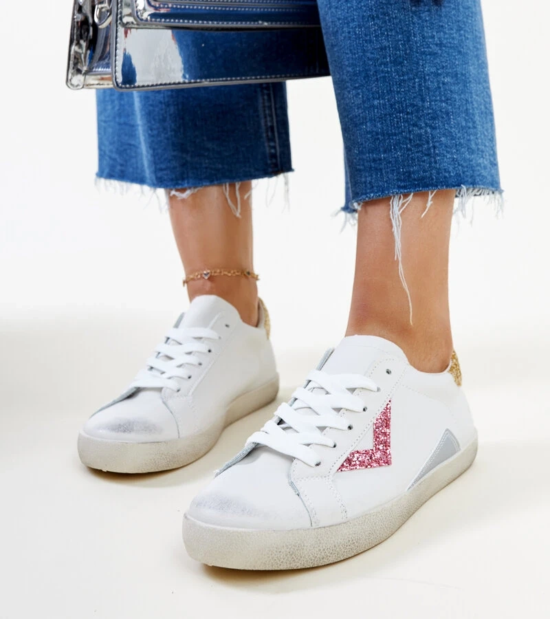 Bílé tenisky s efektem "opotřebení" Gombola