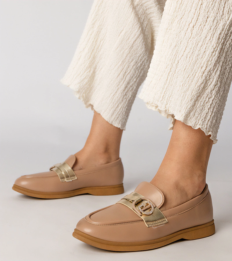 Krémové mokasíny z eko kůže s kamínky Berita