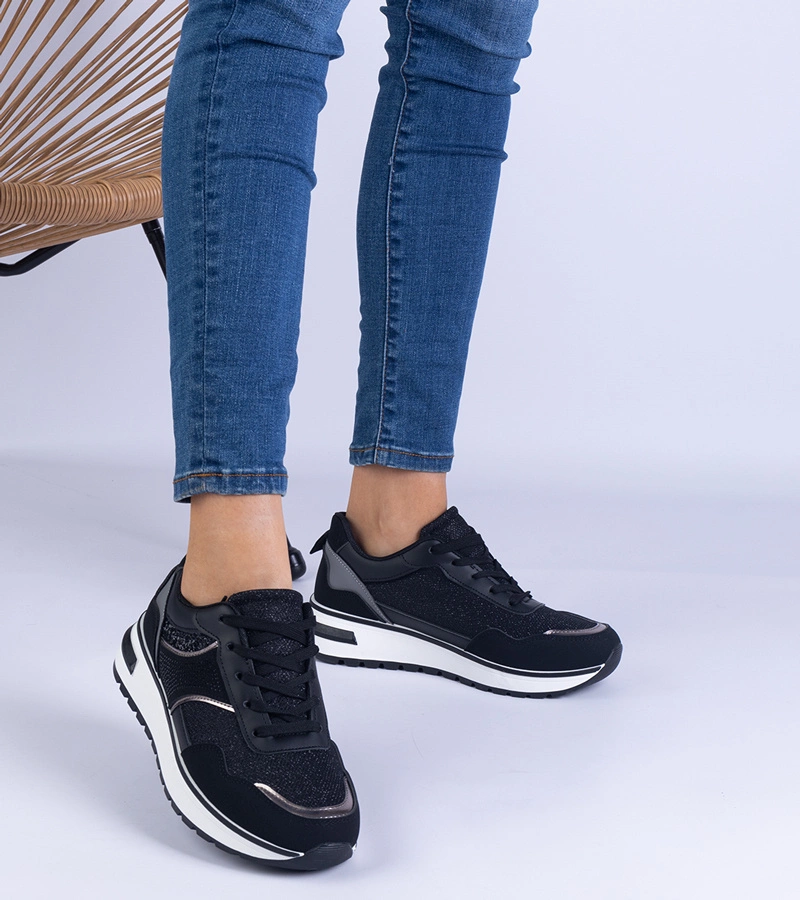 Černé tenisky zdobené třpytkami a kamínky Savina