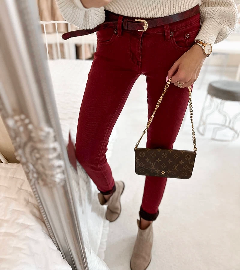 Červené kalhoty s gumou v pase značky Rocher