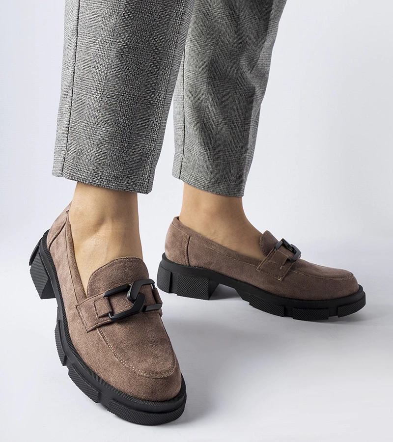 Hnědé robustní mokasíny s přezkou Alfredino