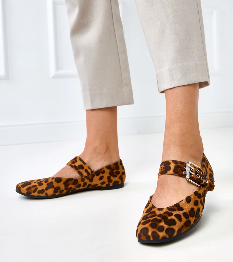 Panterkové balerínky s ozdobnou sponou Damia