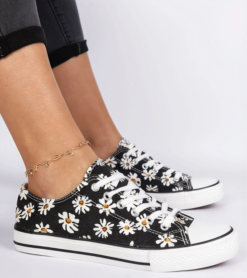 Dámské černé plátěné tenisky s květinovým vzorem Lazates