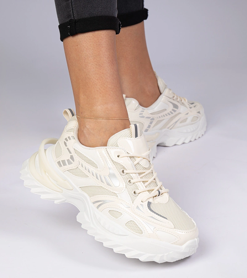 Béžové sportovní tenisky na masivní podrážce Lirata