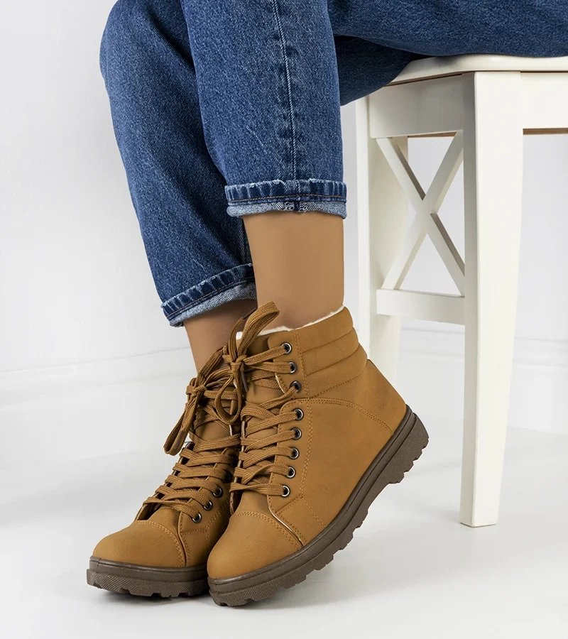 Béžová boty izolovaná Wilkins