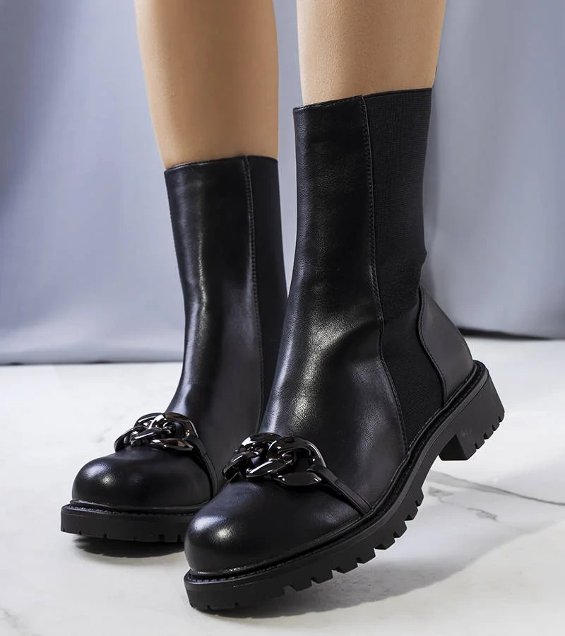 Černá boty s řetězem Tubre