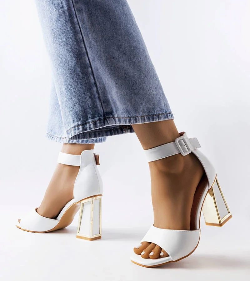 Bílé sandály Marlens na jehlovém podpatku