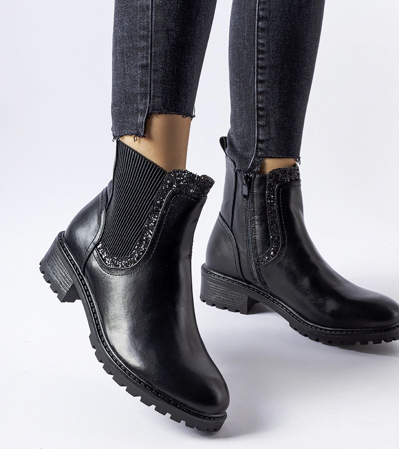 Černé botky zdobené brokátem Emidio