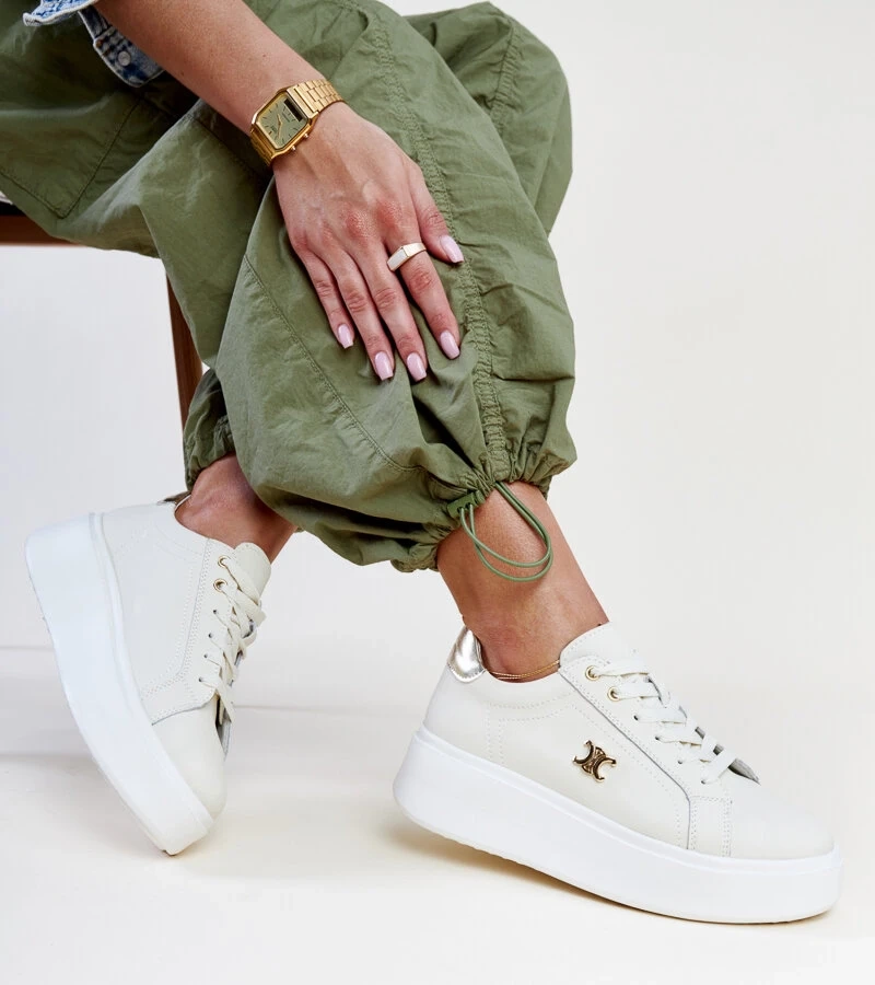 Světle béžové kůžené tenisky na vysoké podrážce Melita