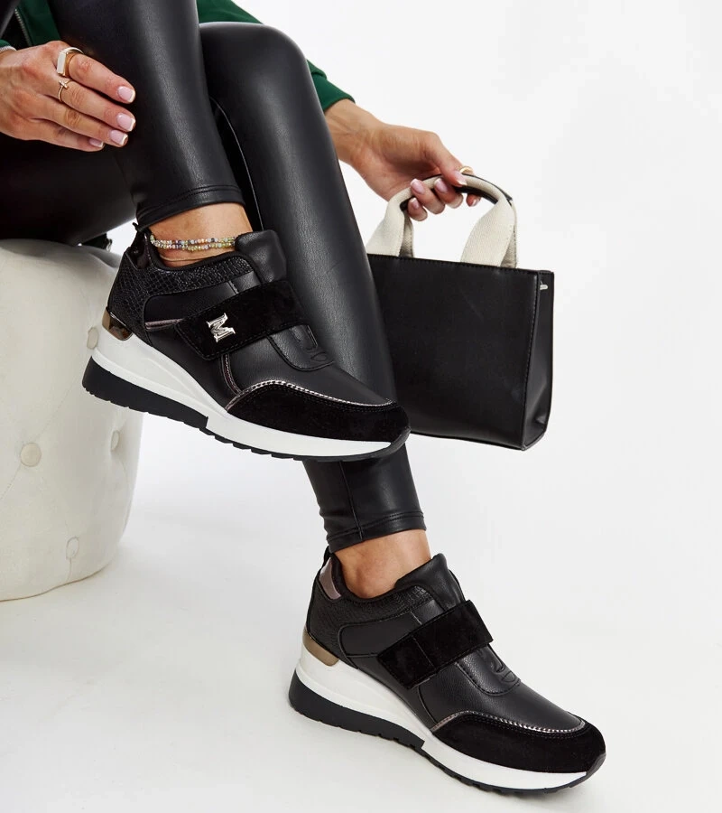 Černé tenisky na platformě se suchým zipem Libuse