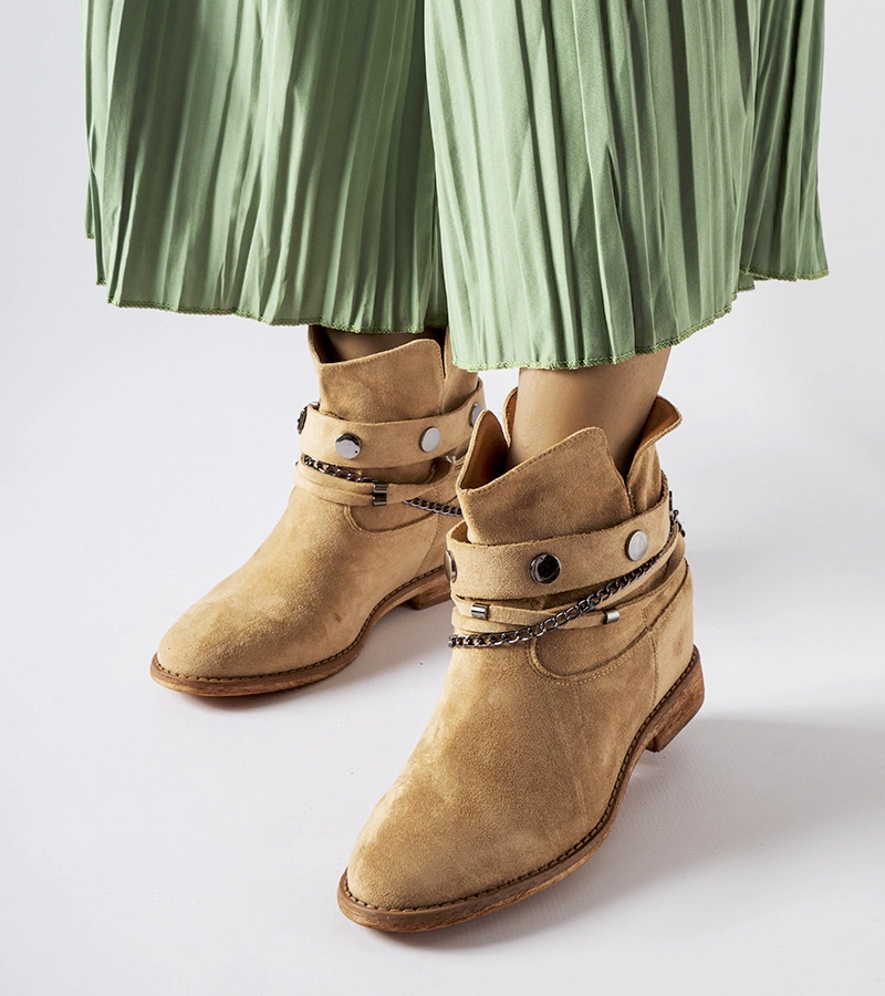 Bežové výstelkové kotníkové boty na platformě Rinehart