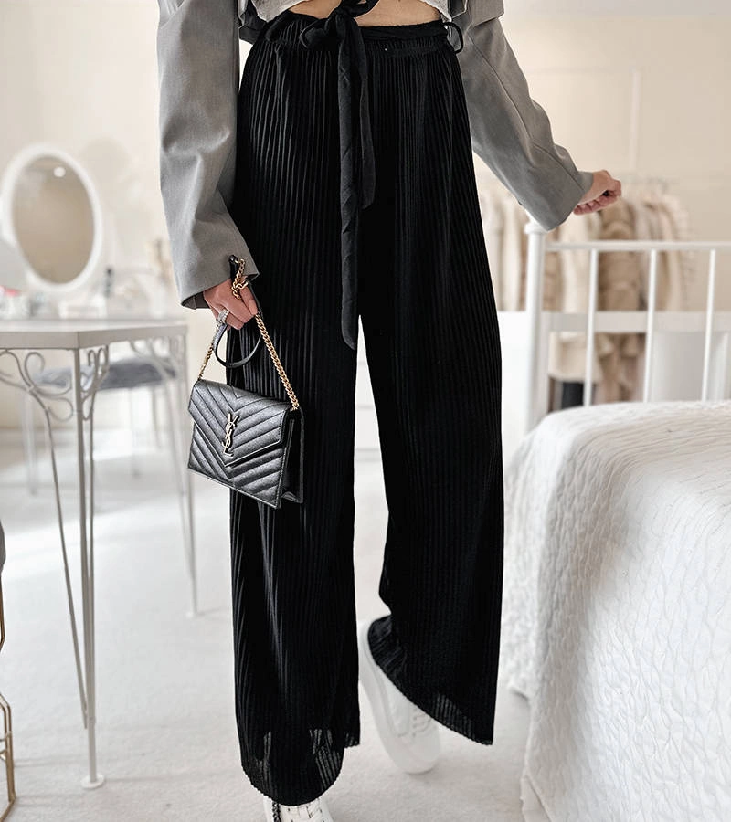 Černé plisované kalhoty Claudette