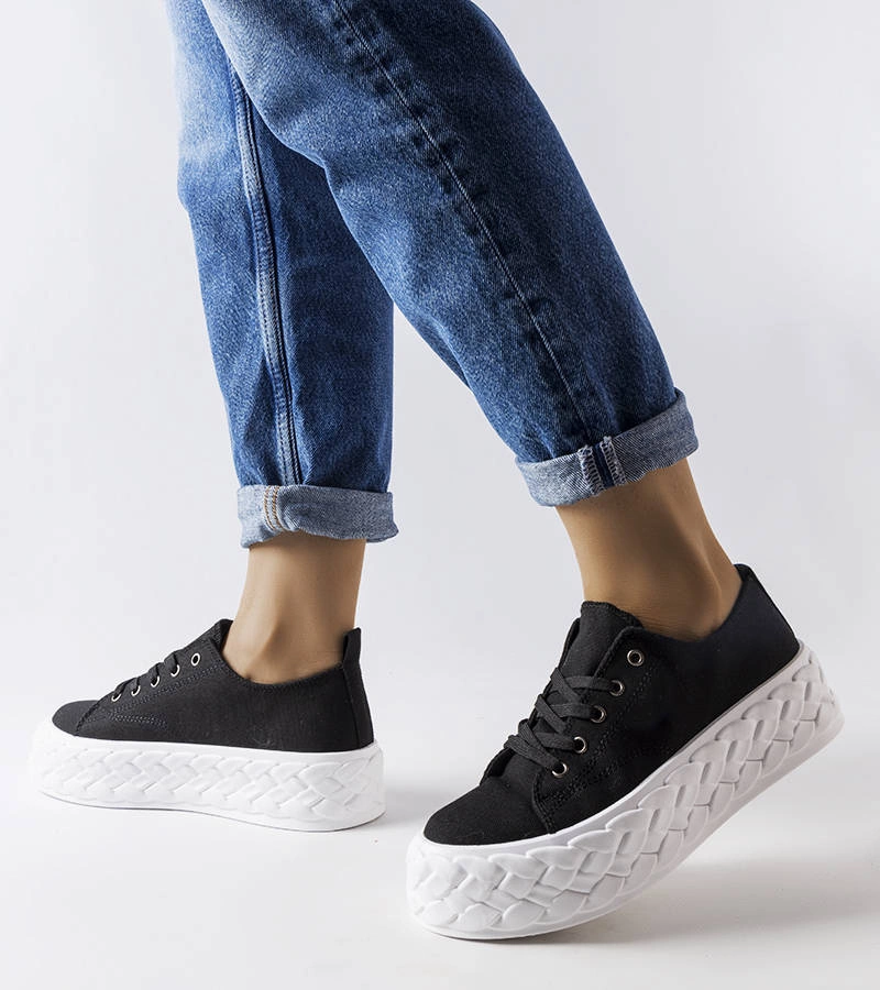 Černé tenisky s masivní platformou Falerina