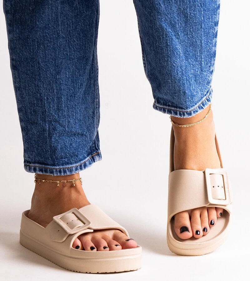 Bežové pantofle Big Star NN274A666 801