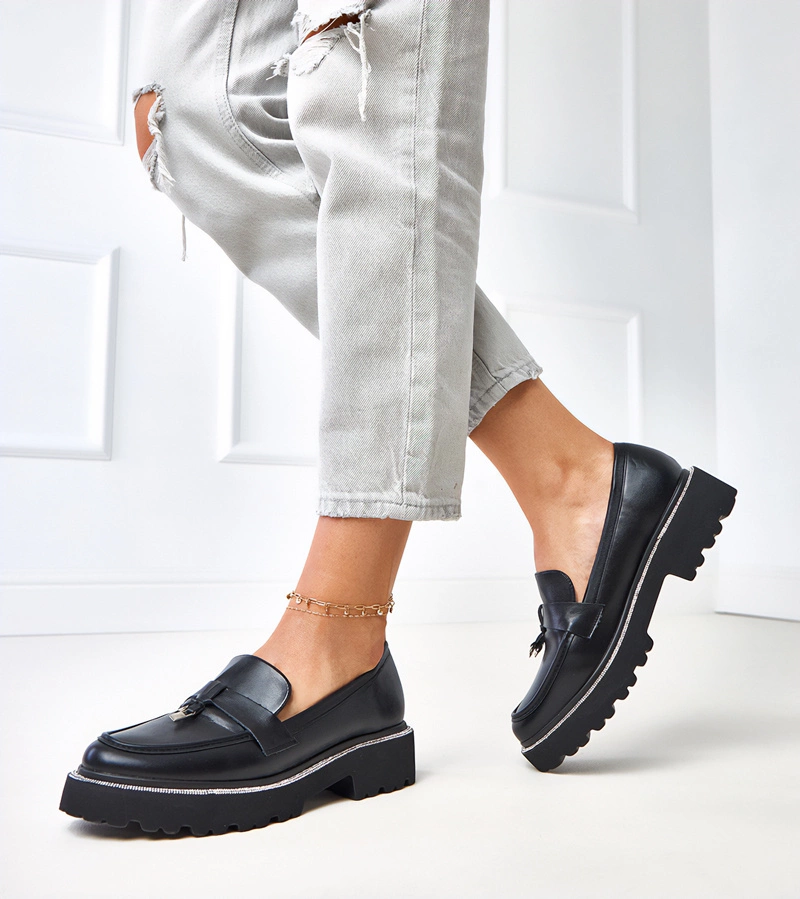 Černé mokasíny s ozdobou a zirkony Katrena