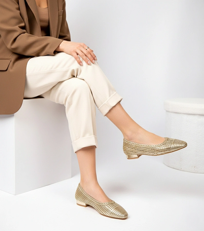 Černé krajkové baleríny s otevřenou patou Eve