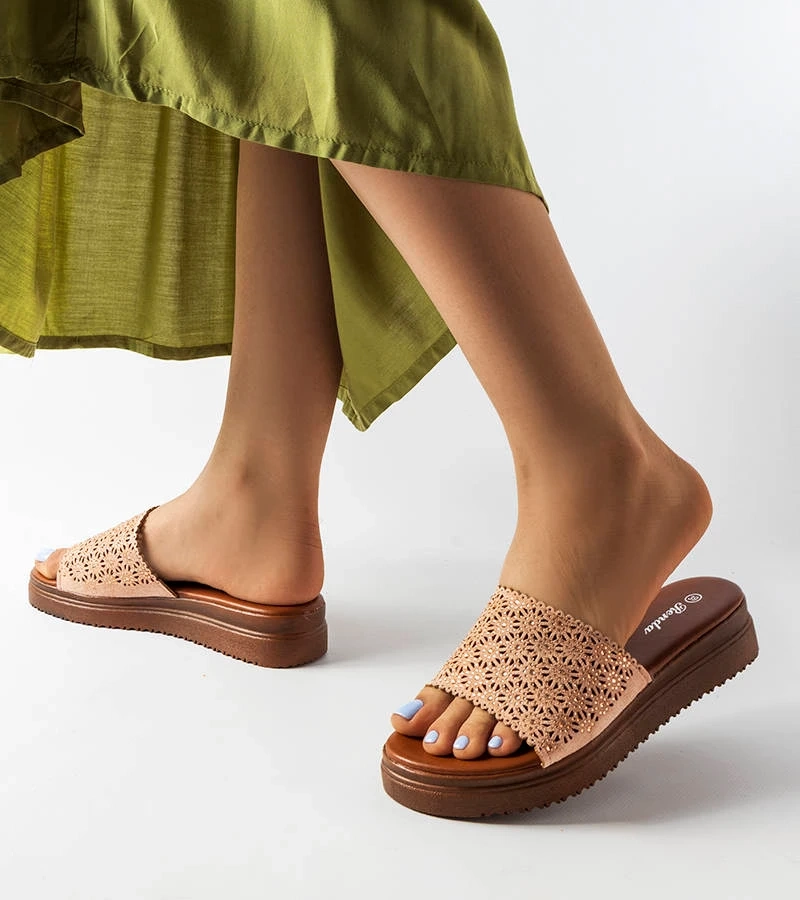 Růžové ažurové žabky se zirkony Irvine