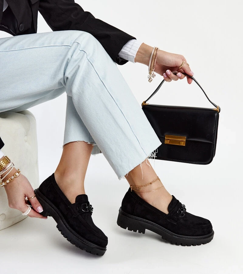 Černé semišové mokasíny s přezkou Lyle