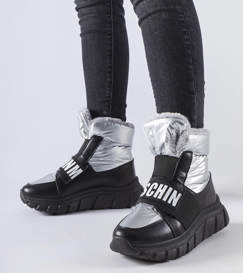 Stříbrné zateplené sněhule na platformě Bend