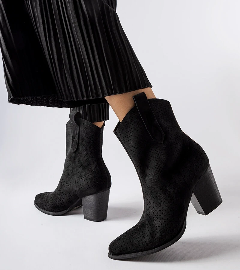 Černé průhledné kovbojky na podpatku Desjardins