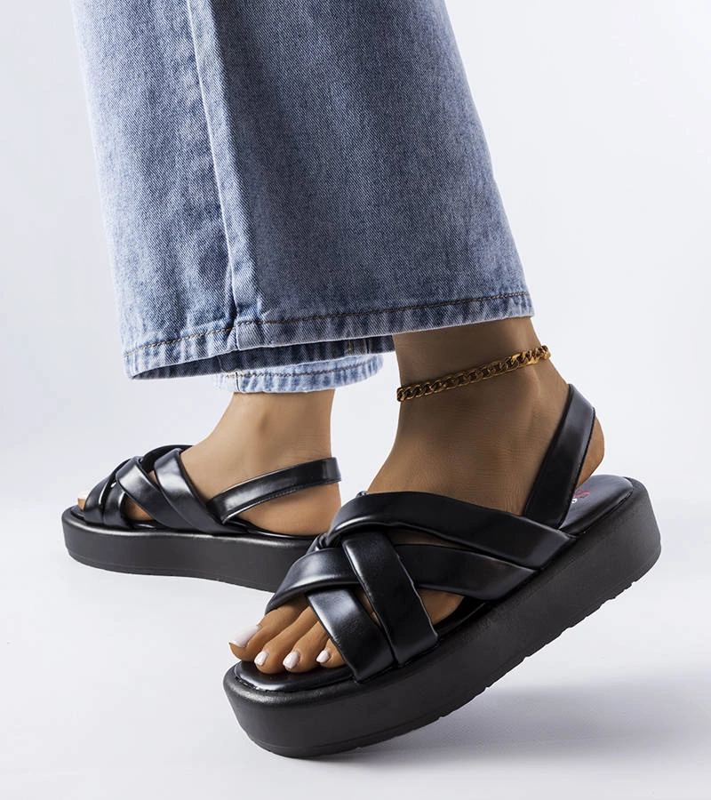 Černé sandály na platformě Horseshoe