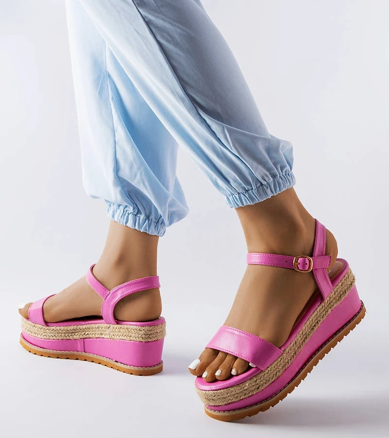 Růžové sandály Access na platformě