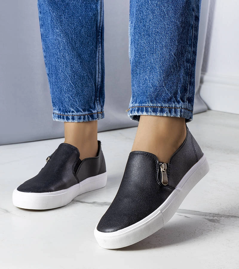 Černé tenisky z ekokůže Denain