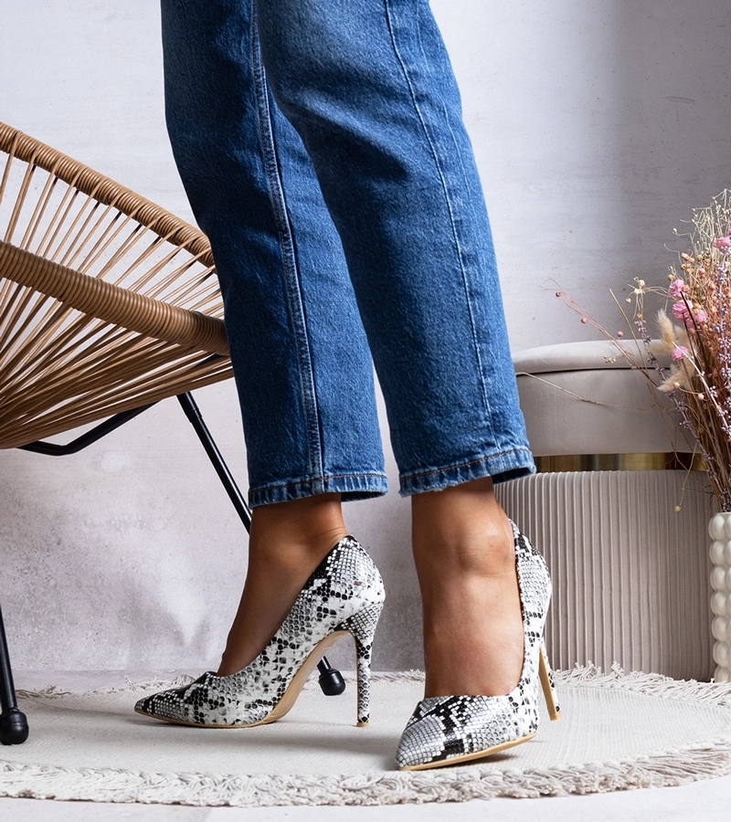 Bílé jehlové podpatky Efrem