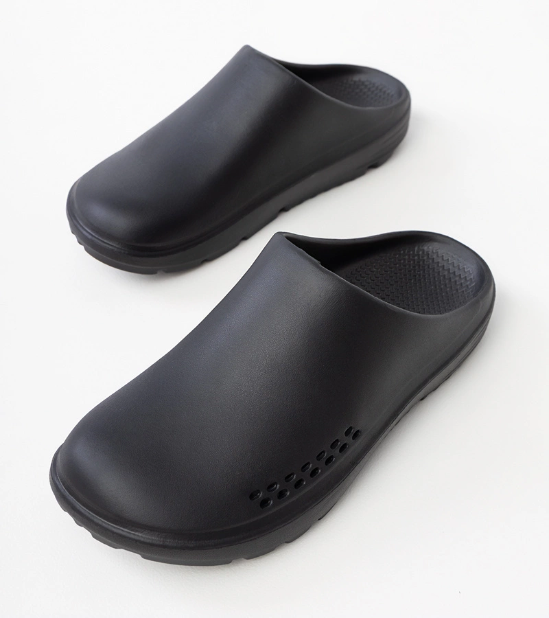 Černé pánské uzavřené pantofle Arnos