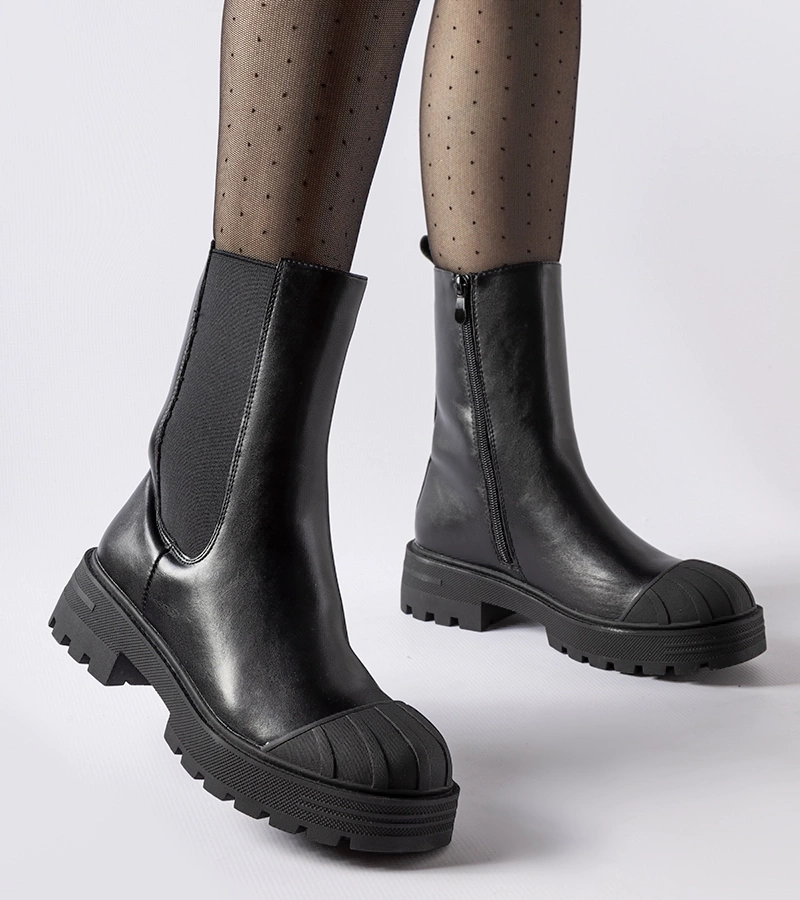 Černé klasické zateplené trapery Porcigatone