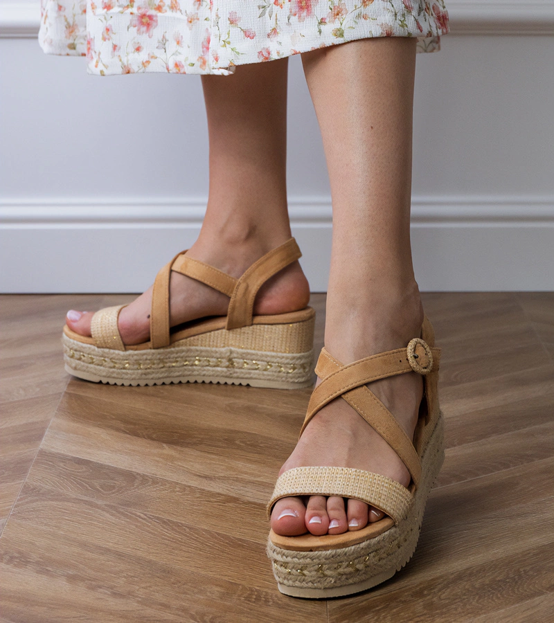 Béžové sandály espadrilky na klínku Sywiera
