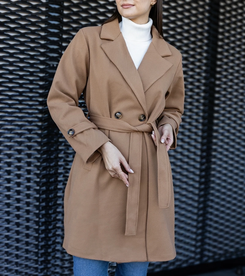 Elegantní hnědý oversize kabát Bahera.