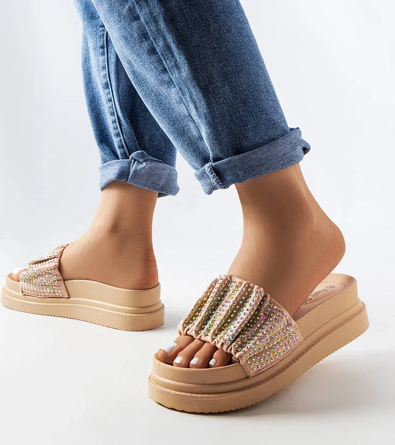 Růžové žabky na platformě se zirkony Franet