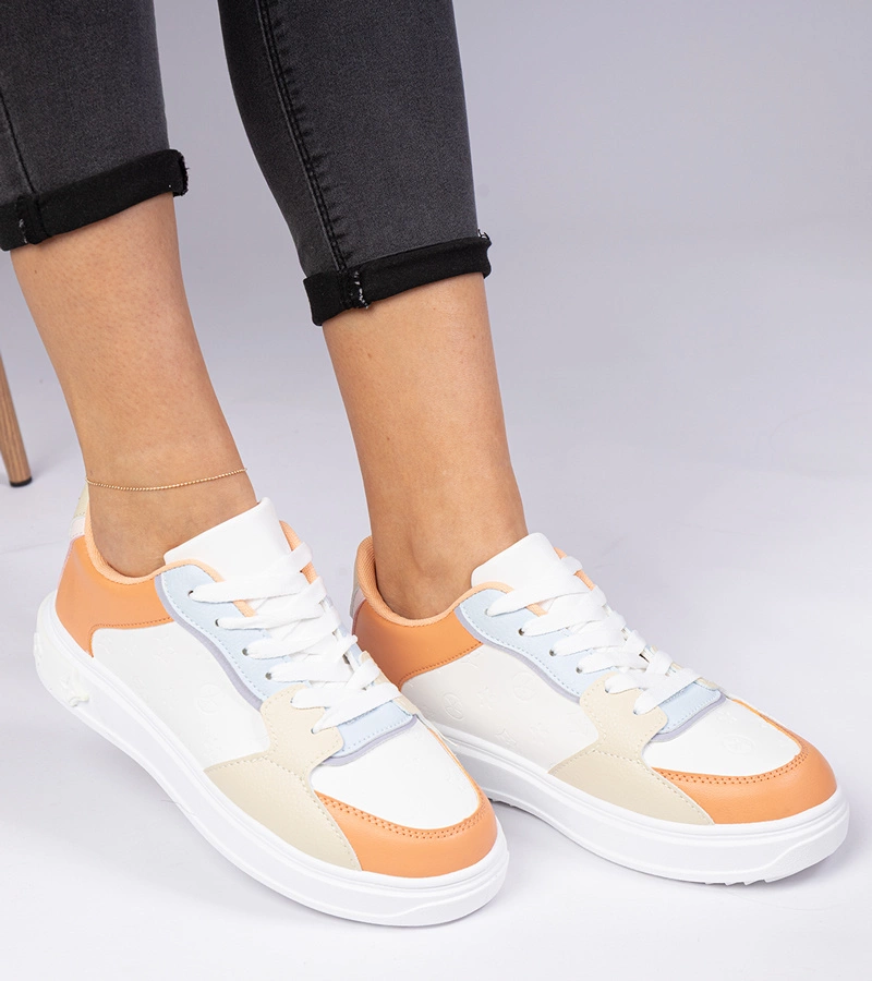 Bílo-oranžové sportovní tenisky z ekokůže Lavilia