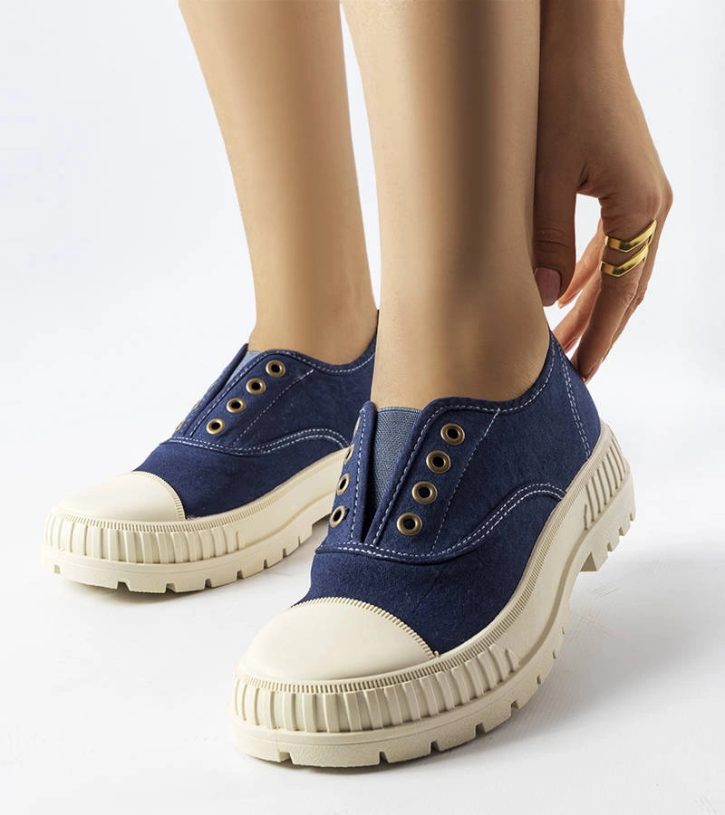 Tmavě modré tenisky s gumovou podrážkou Walton