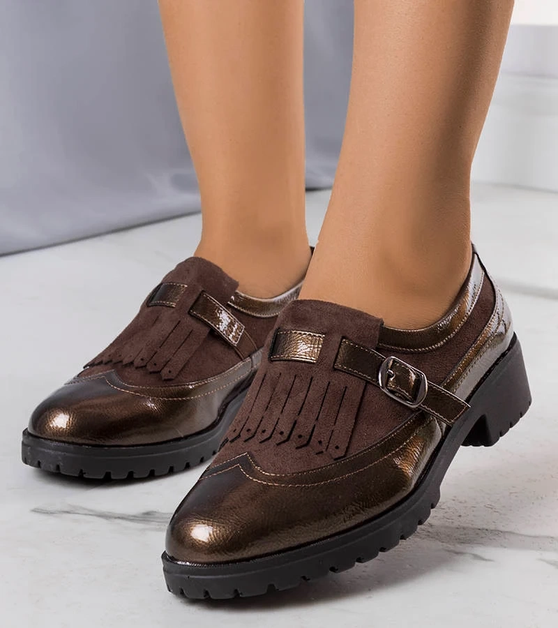 Hnědé lakované polobotky Eliers