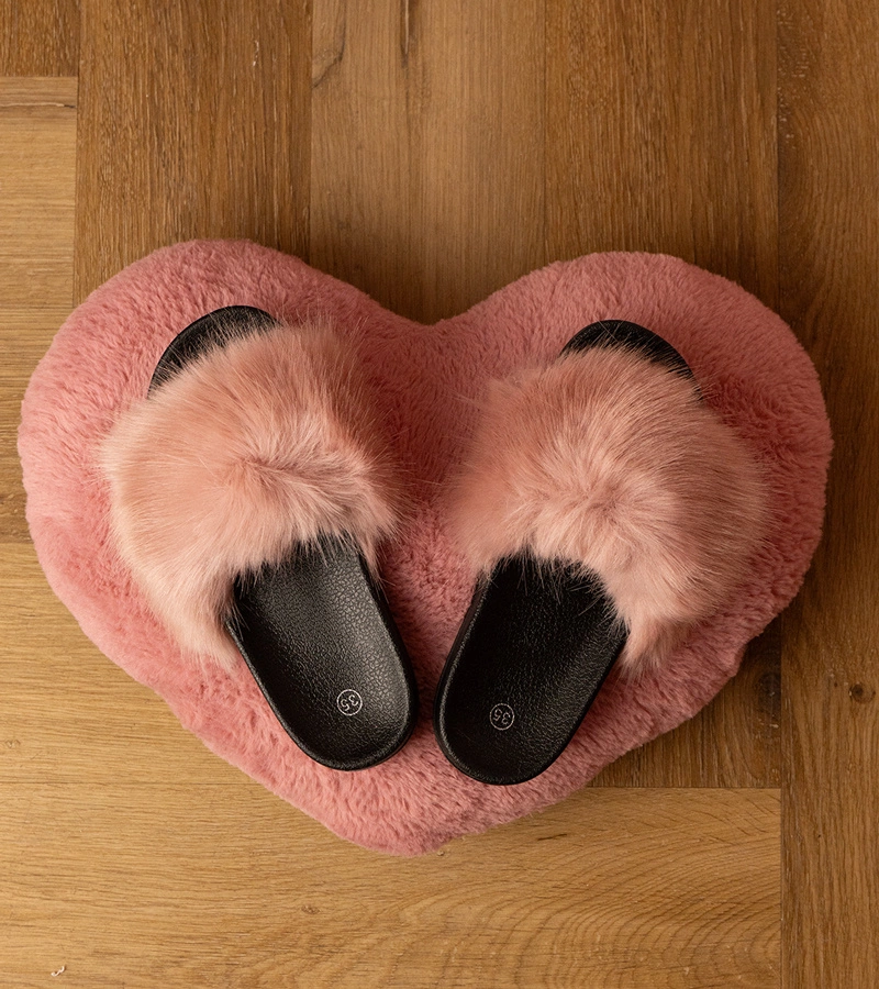 Růžové dětské pantofle s kožíškem Malinka