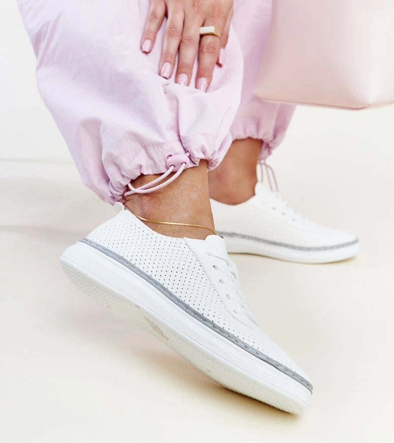 Bílo-šedé průzračné tenisky Biserka