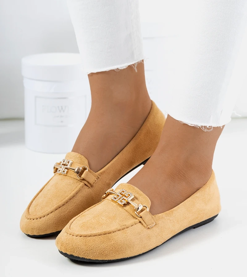 Béžové mokasíny s přezkou Cardoso