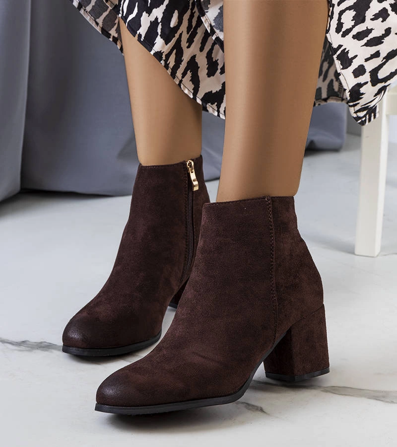 Brown boty na Silasově příspěvku