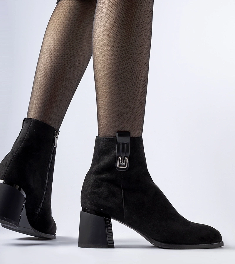 Černé podzimní kotníčkové boty s podpatkem Bangor