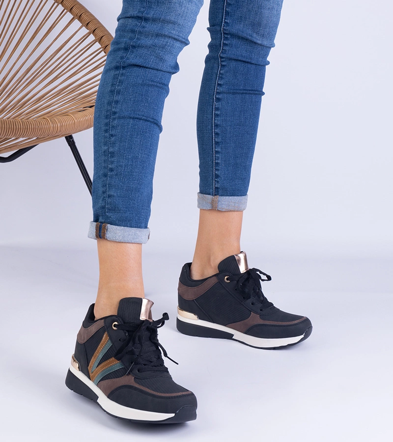 Černé dámské tenisky na skrytém klínu Ninella