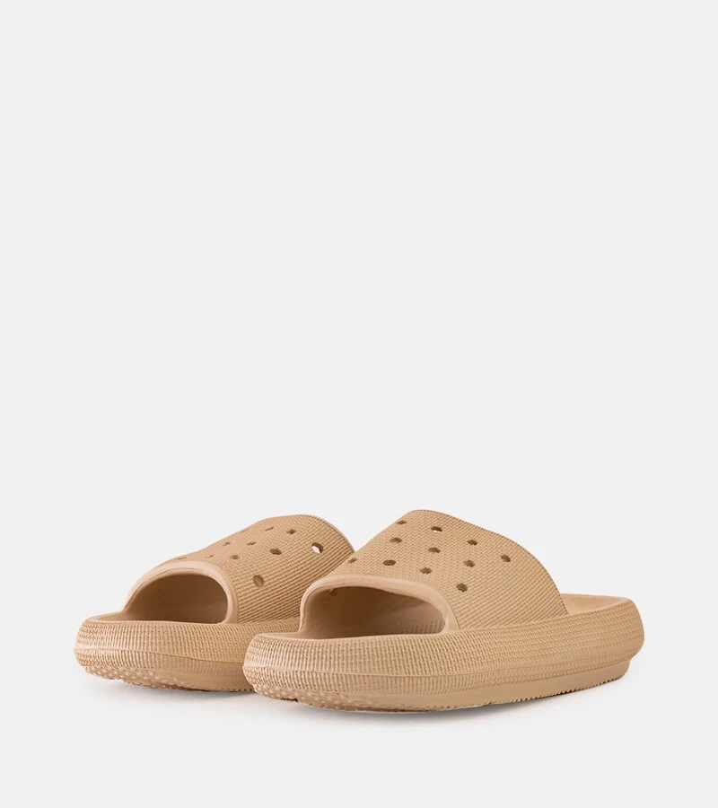 Bežové perforované pantofle Adonay