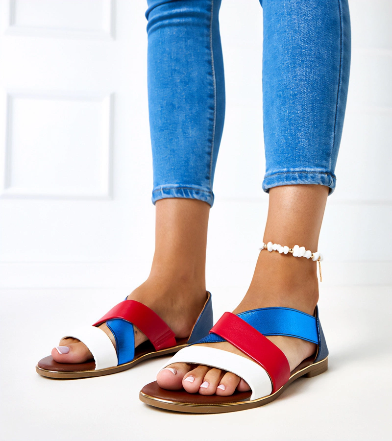 Barevné sandály s krytou patou Massawa