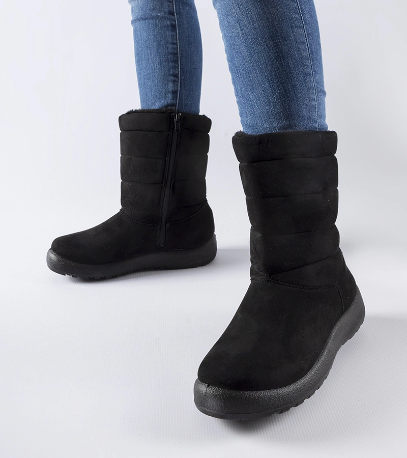 Černé zateplené kotníkové boty z ekozaměru Ground