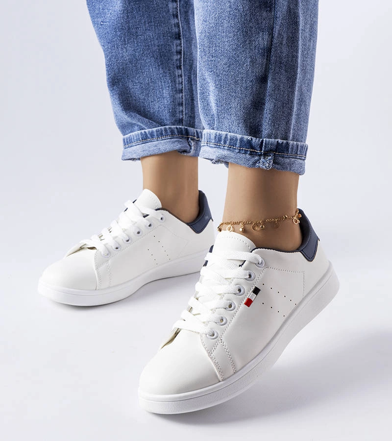 Bílé tenisky z ekokůže Mothé