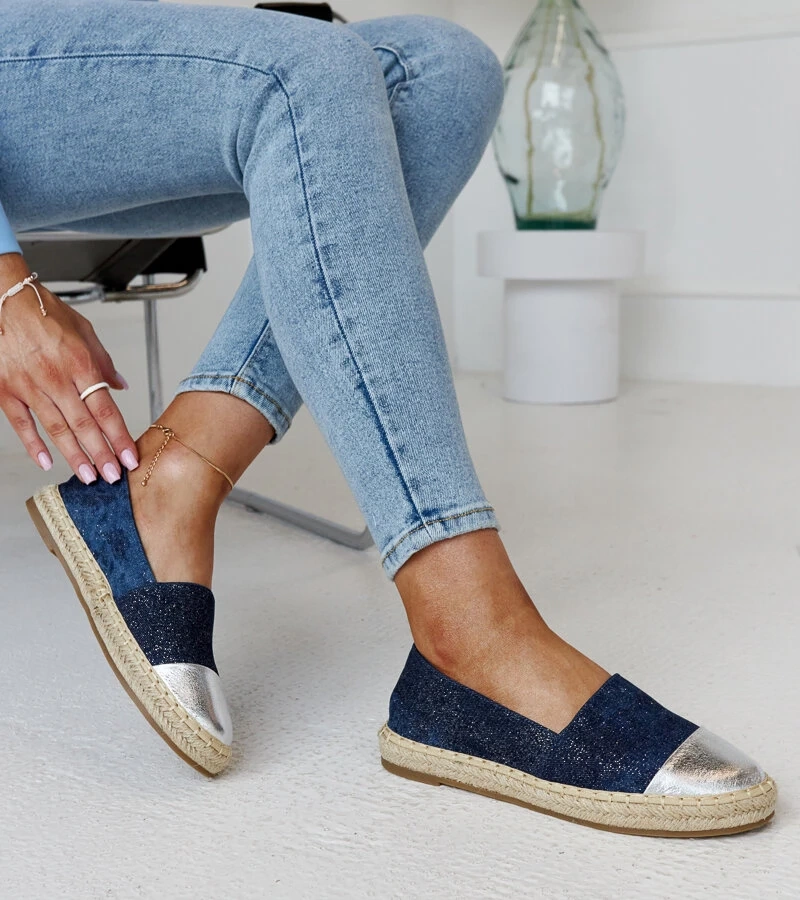 Granátově-stříbrné třpytivé espadrilky Surana