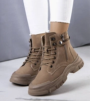 Béžový || Hnědá